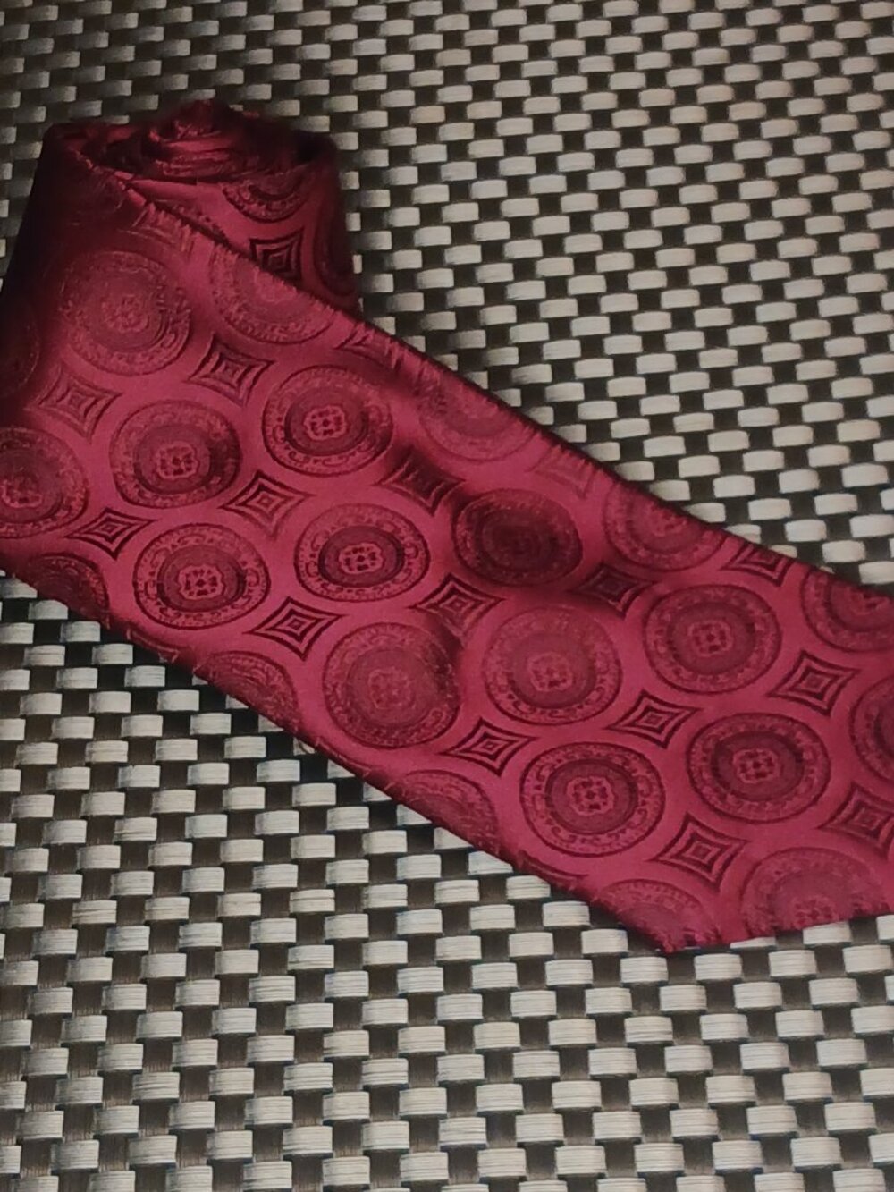Canali Italy Red Silk 3.5"x58" Geometric Print Tie (0910)